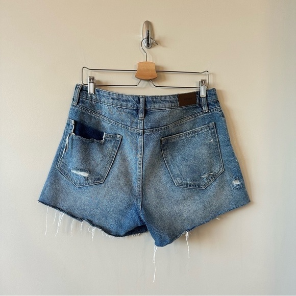 HIDDEN Heavy Fray High Rise Mom Short (Size:Large) - Picture 3 of 11